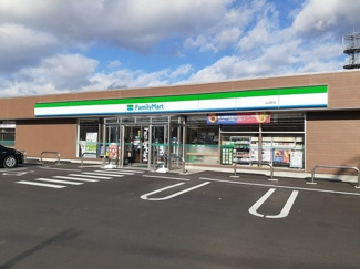 【周辺】 | エレガント　ノーヴァ | ファミリーマートまで800m