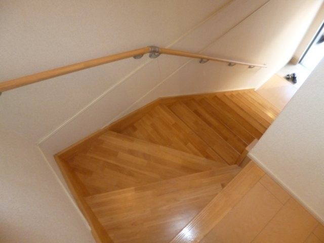 ロード　ハママチＡの内装|階段
