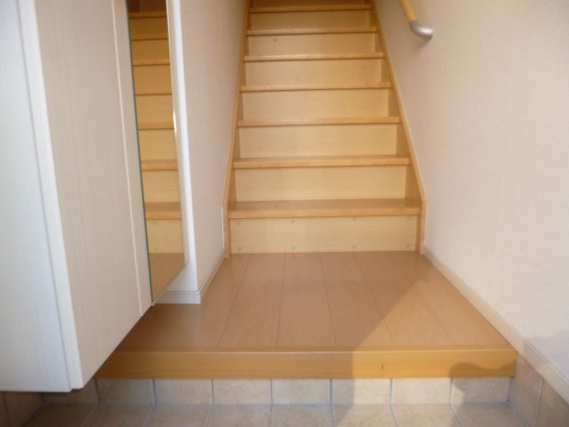 ロード　ハママチＡの玄関