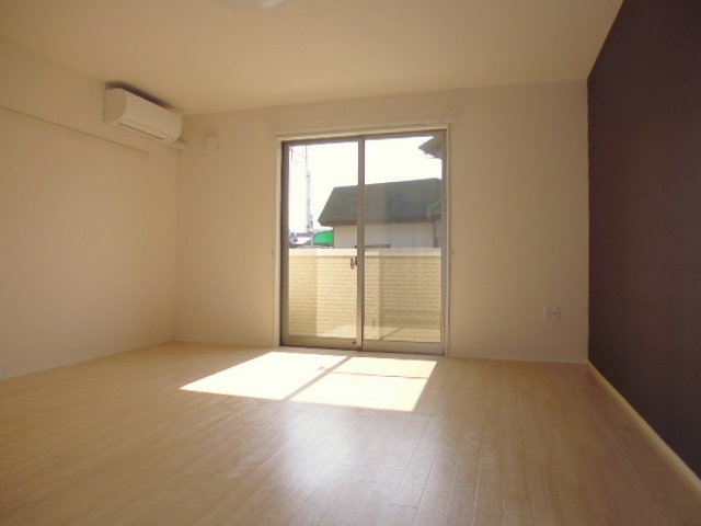 アント・クラントの居間・リビング|洋室