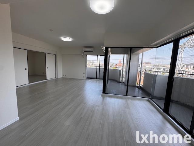 ロイヤル南茨木の居間・リビング|居間です