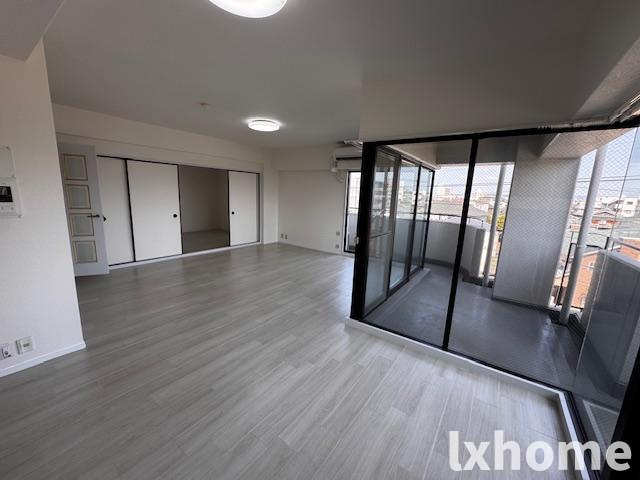 ロイヤル南茨木の居間・リビング|おしゃれなリビングです