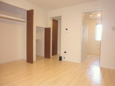 【居間・リビング】 | ラ・ルーチェｍｏｍｏ | 洋室