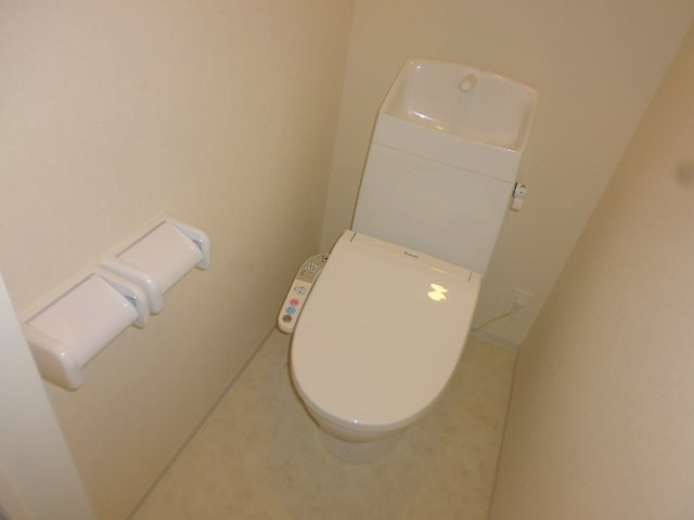 ラ・ルーチェｍｏｍｏのトイレ|温水洗浄便座