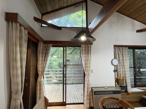 【居間・リビング】 | 東急天城高原別荘地　戸建