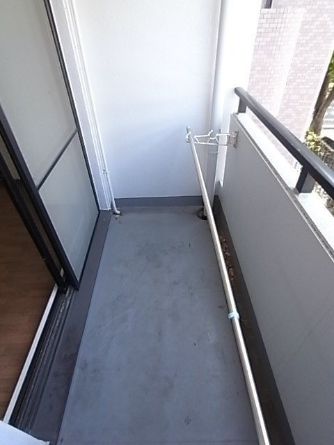 ハーバーヒル大倉山のバルコニー