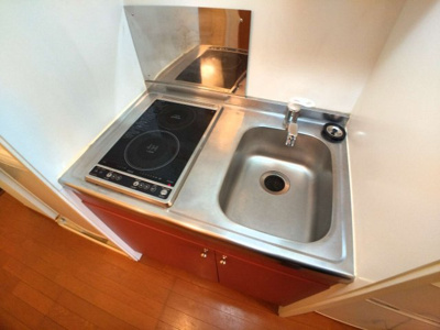 【キッチン】 | レオパレス御陵 | 一人暮らしにピッタリの機能的なシンク