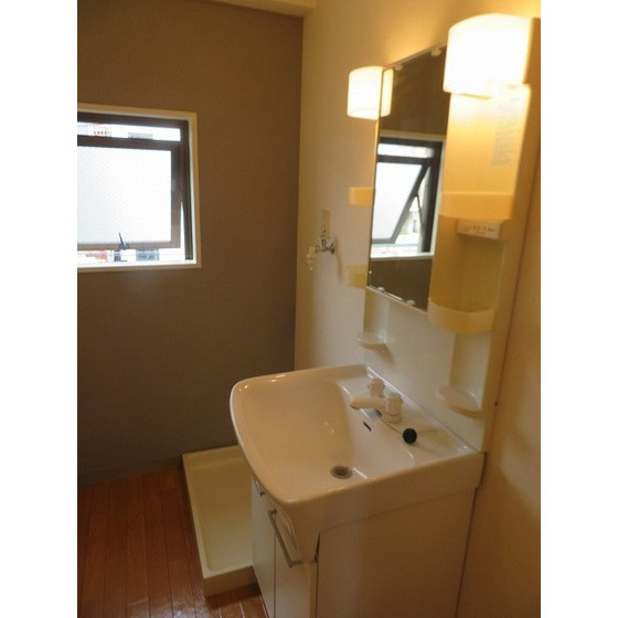 サンマリノの洗面所|独立洗面台