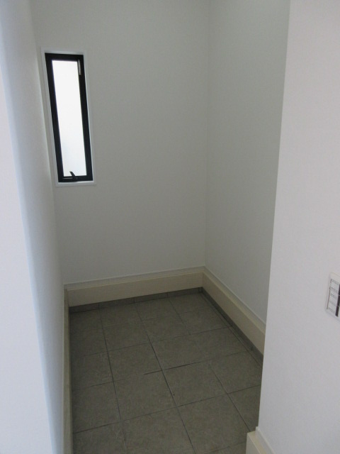 【仲介手数料無料】新築戸建　嵐山町川島1568-2（全2棟）の前面道路含む現地写真