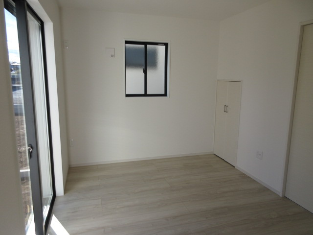 【仲介手数料無料】新築戸建　嵐山町川島1568-2（全2棟）の前面道路含む現地写真