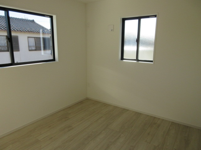 【仲介手数料無料】新築戸建　嵐山町川島1568-2（全2棟）の洋室