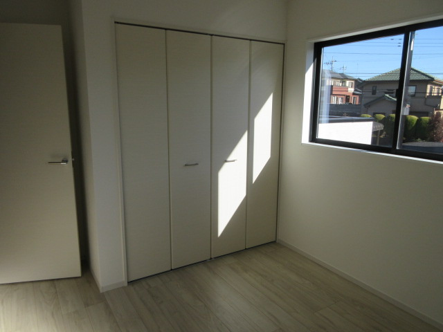 【仲介手数料無料】新築戸建　嵐山町川島1568-2（全2棟）の洋室