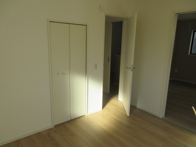 【仲介手数料無料】新築戸建　嵐山町川島1568-2（全2棟）の洋室