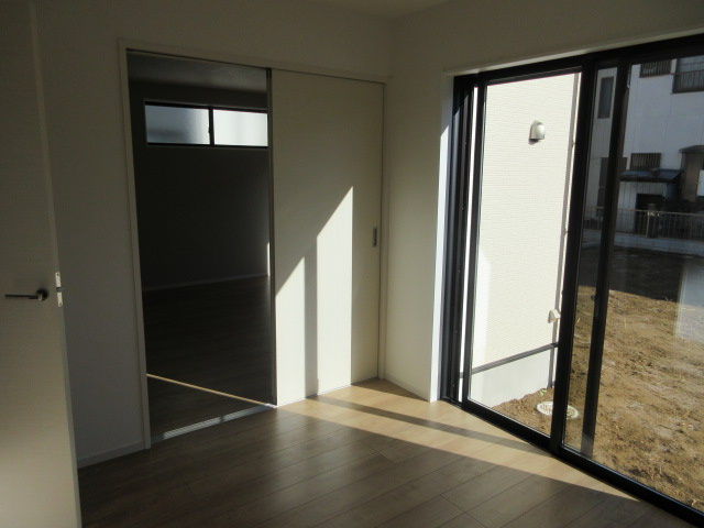 【仲介手数料無料】新築戸建　嵐山町川島1568-2（全2棟）の洋室