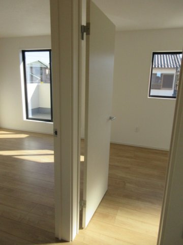 【仲介手数料無料】新築戸建　嵐山町川島1568-2（全2棟）の洋室