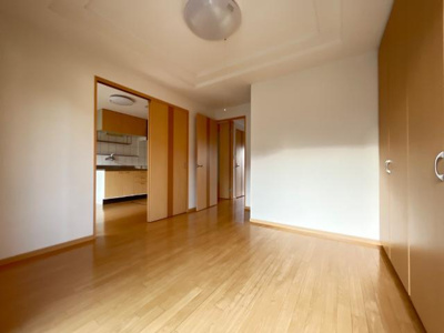 【寝室】 | ＨＡＰＰＩＮＥＳＳ | 洋室