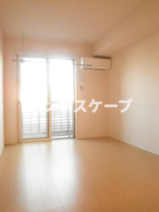 ヴァンヴェールの居間・リビング|高崎、前橋、伊勢崎エリアのお部屋探しはエンドスケープまで！お客様の理想お聞かせ下さい♪