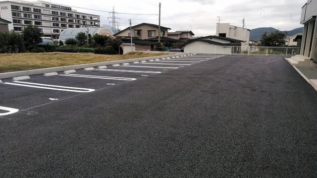 ベルディールの駐車場