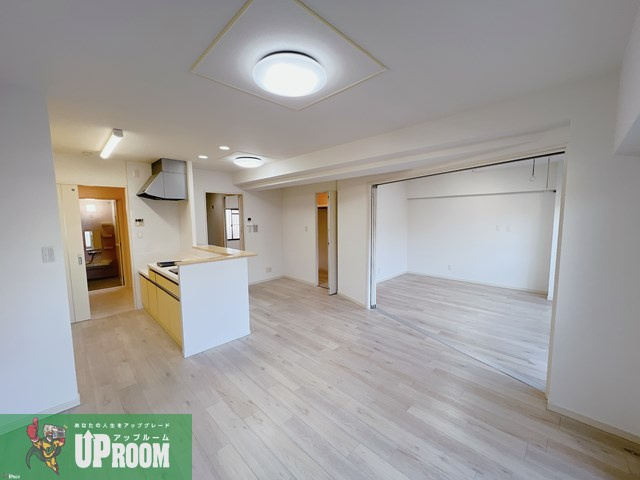 第2小林ビルの居間・リビング