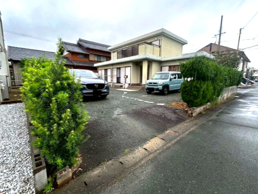 中古住宅　豊橋市牟呂水神町1番9外の前面道路含む現地写真