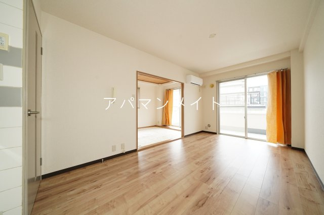 【居間・リビング】 | ヒルサイドパレスⅠ | 戸塚周辺ならアパマンメイトへＬｅｔｓ Ｇｏ ！