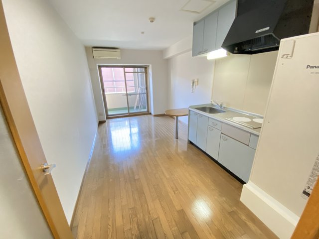 ニットーハイツの居間・リビング