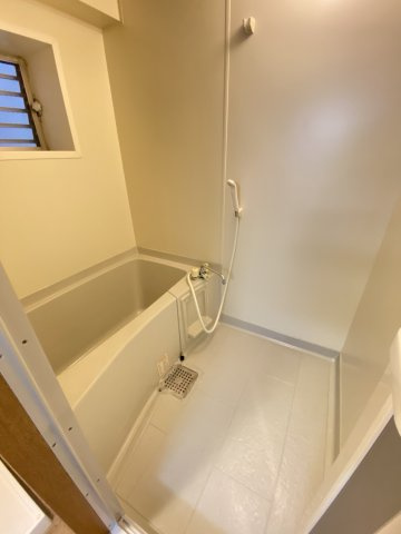 ニットーハイツの浴室