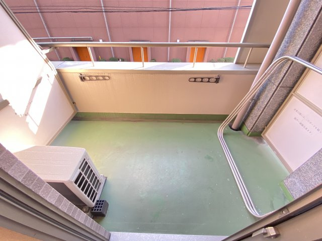 ニットーハイツのバルコニー