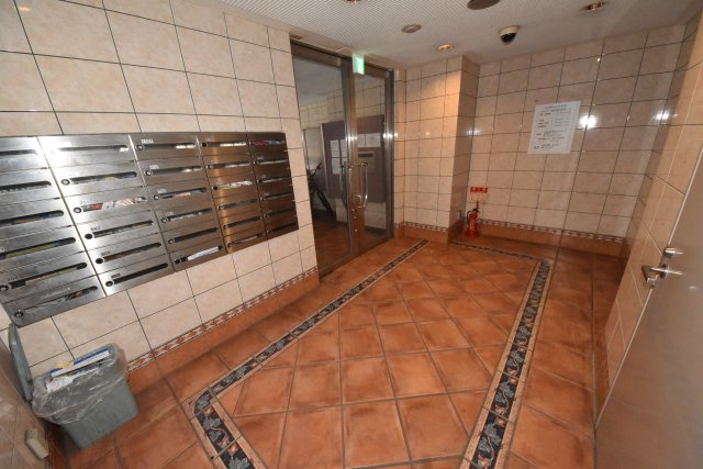 ニットーハイツのエントランス