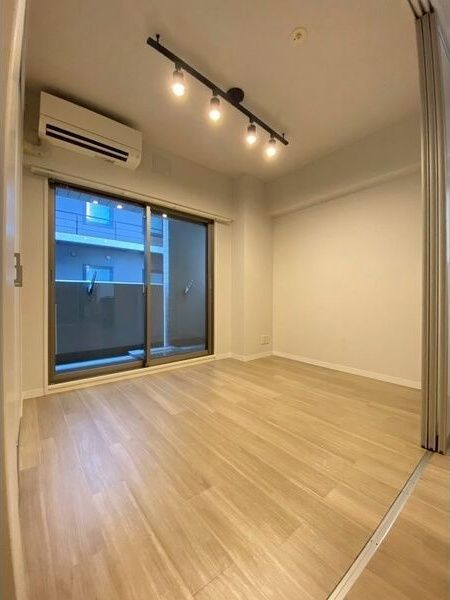 セノアタワー新大阪の洋室