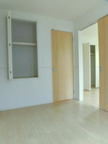 レジデンス北岩田の収納|たっぷりとした収納スペースです