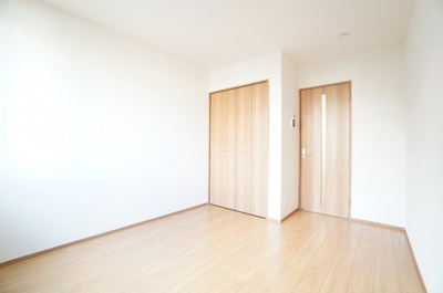 【居間・リビング】 | グランフェリオ本千葉 | ※同物件・同タイプの写真です。