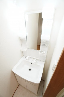【独立洗面台】 | グランフェリオ本千葉 | ※同物件・同タイプの写真です。