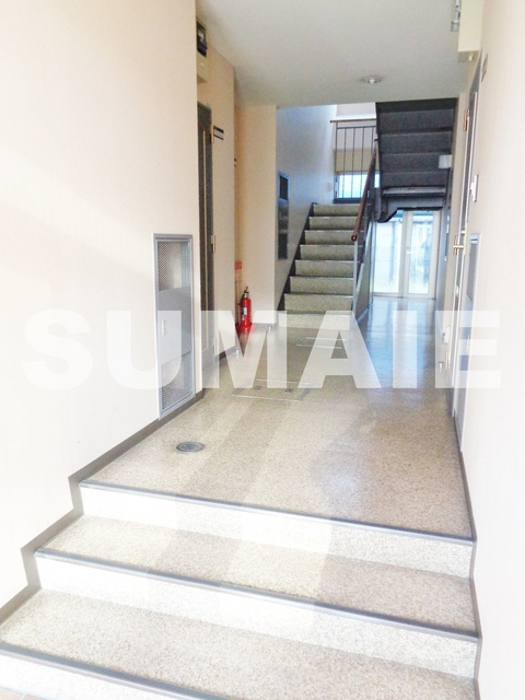 テラッセ　オクのロビー|建物入口です☆