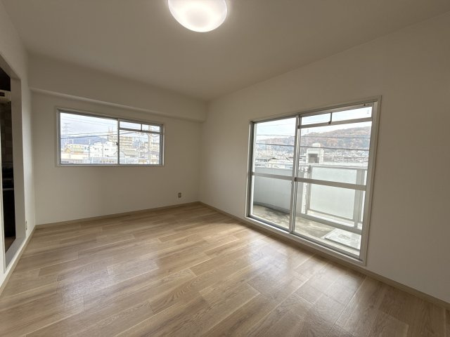 キャッスルコート安室の居間・リビング