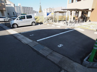 【駐車場】 | スリーハーブズ狭山Ⅰ番館