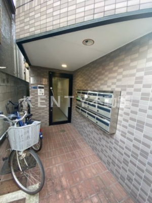 【エントランス】 | フローラ | エントランスです