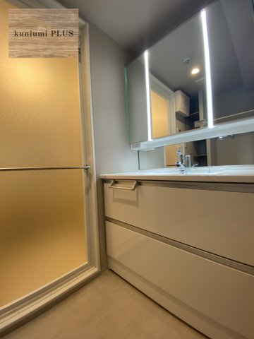 コスモ鶴見の独立洗面台