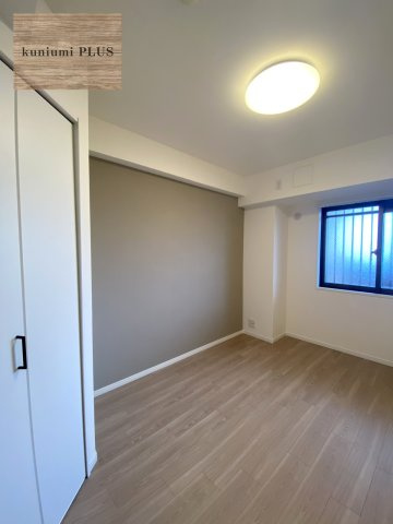 コスモ鶴見の洋室