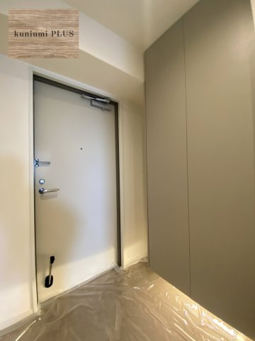 コスモ鶴見の玄関