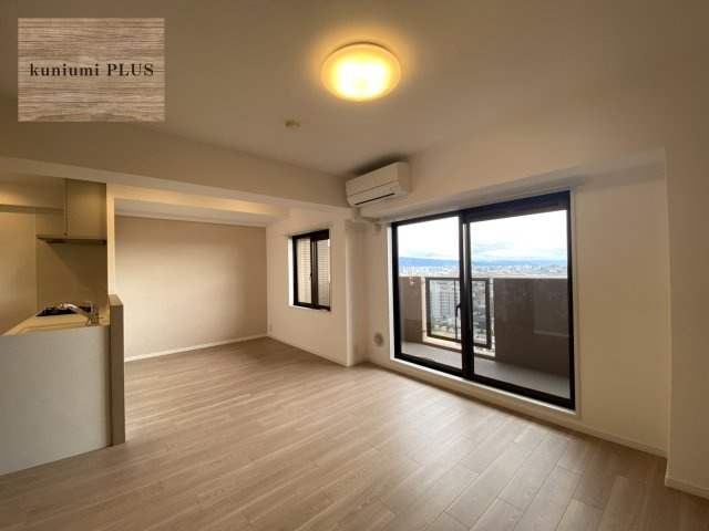 コスモ鶴見の居間・リビング