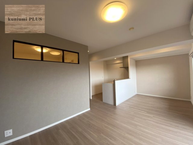 コスモ鶴見の居間・リビング