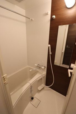 【浴室】 | ＧＥＮＯＶＩＡ川崎鈴木町ｓｋｙｇａｒｄｅｎ | きれいなお風呂です