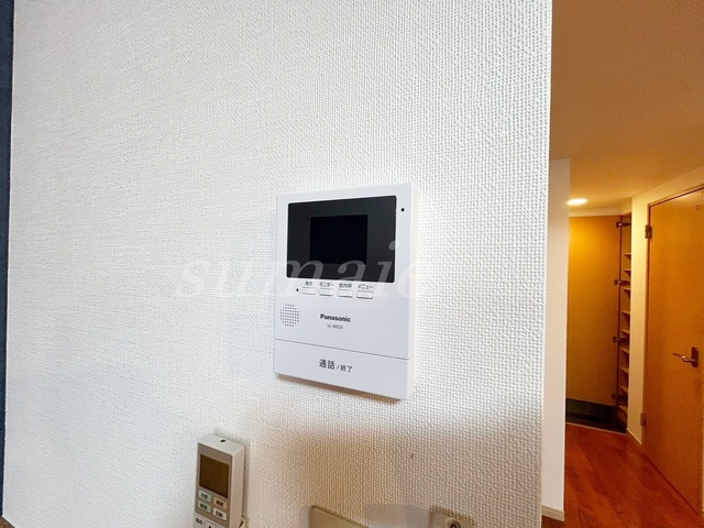 ストロベリーフィールズのセキュリティ|ＴＶモニター付インターホン完備☆