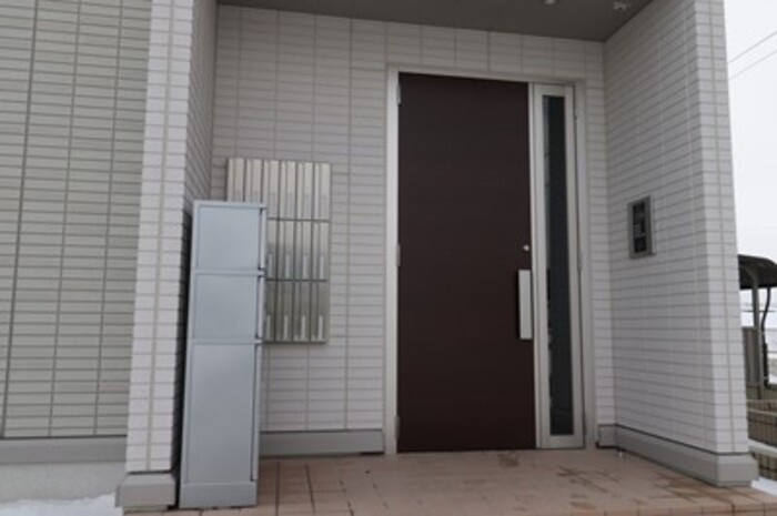 D-room姉体のエントランス