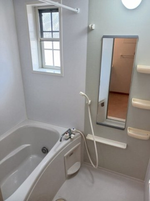 【浴室】 | カーサセレノ | きれいなお風呂です