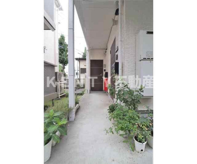 【エントランス】 | フラットエイトＢ | 建物の内部です