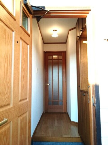 コーポラス朝来　Ａの玄関