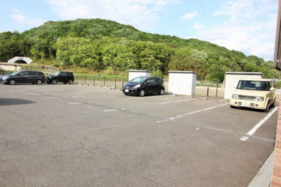 【駐車場】 | メゾンラピス