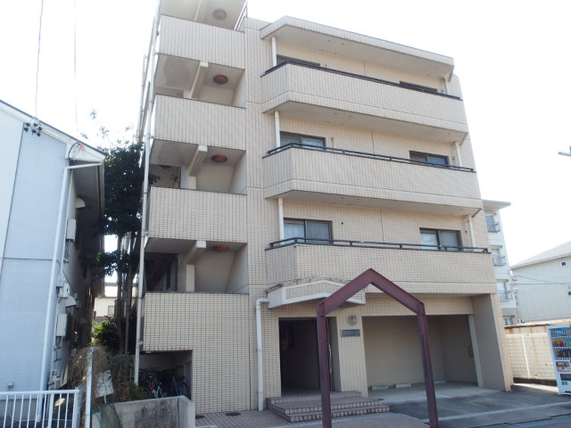 セイント江口の外観